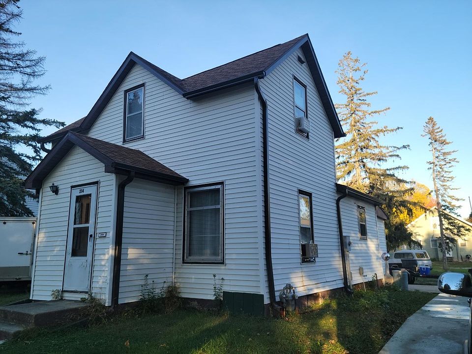 2nd image of 214 N 12th St