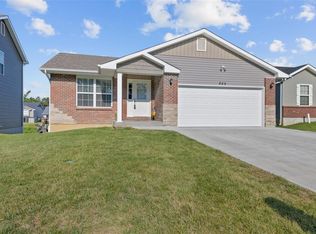 645 Rockshire Dr, Herculaneum, MO 63048