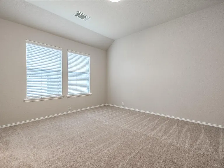 2338 Falcon Point Dr — Photo 16