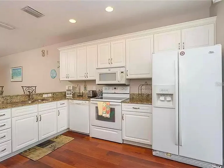 8920 Duval Ln #B15 — Photo 10