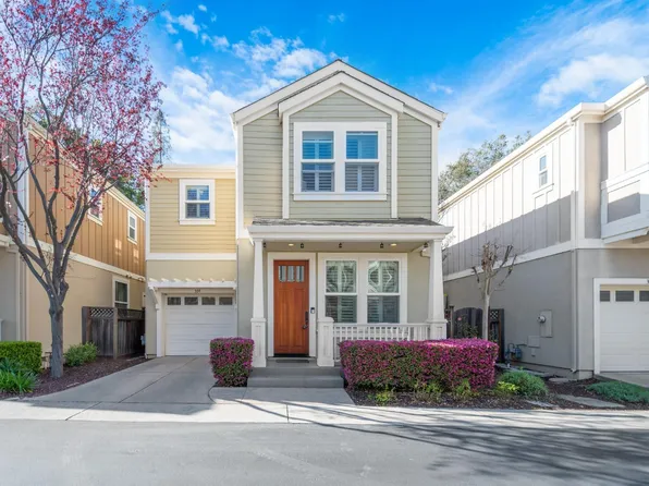 334 Creekside Village Dr, Los Gatos, CA 95032