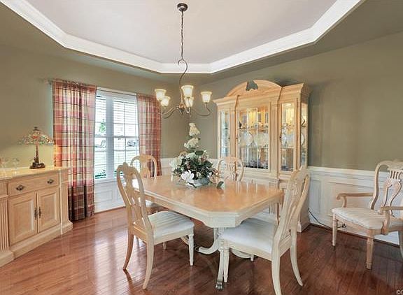 5th image of 4804 Greenbrooke Dr