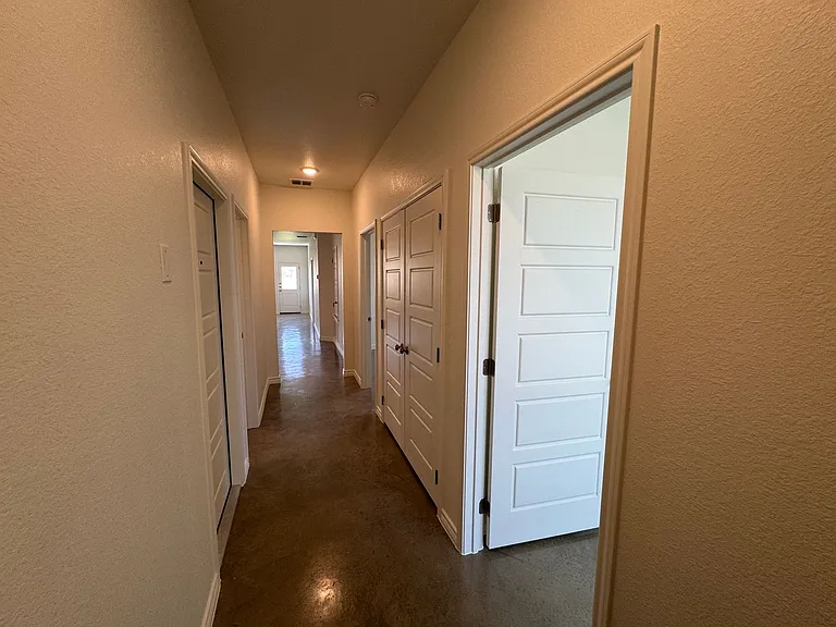 636 Pacific Crest Trl — Photo 4