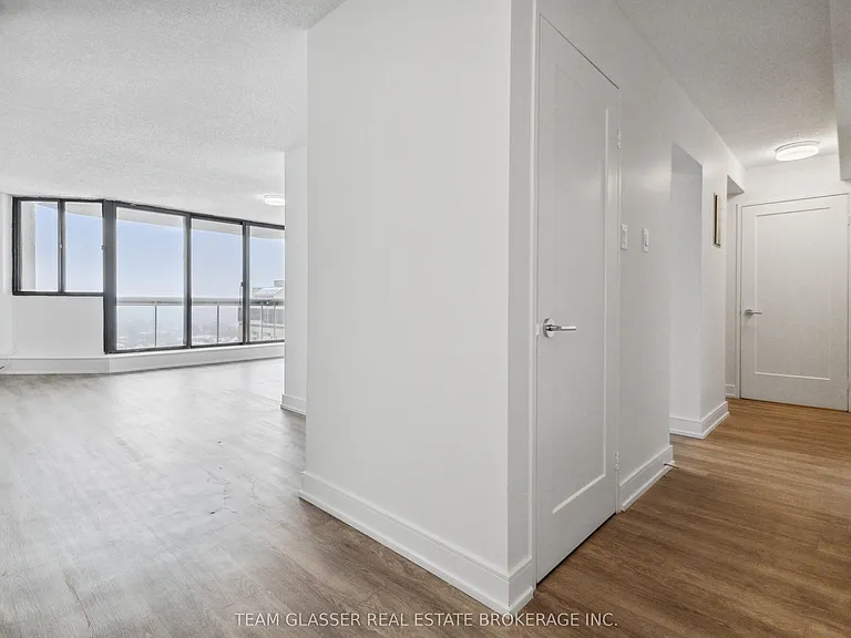 340 Colborne St #1604 — Photo 4