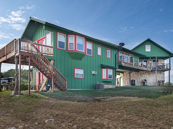 5th image of 290 Japonica Road