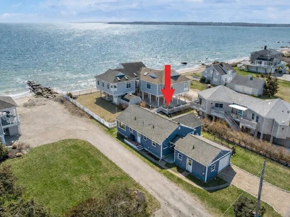 8 W Silver Shell Ave, Mattapoisett, MA 02739