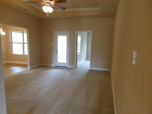 3rd image of 13708 Fox Hill Dr