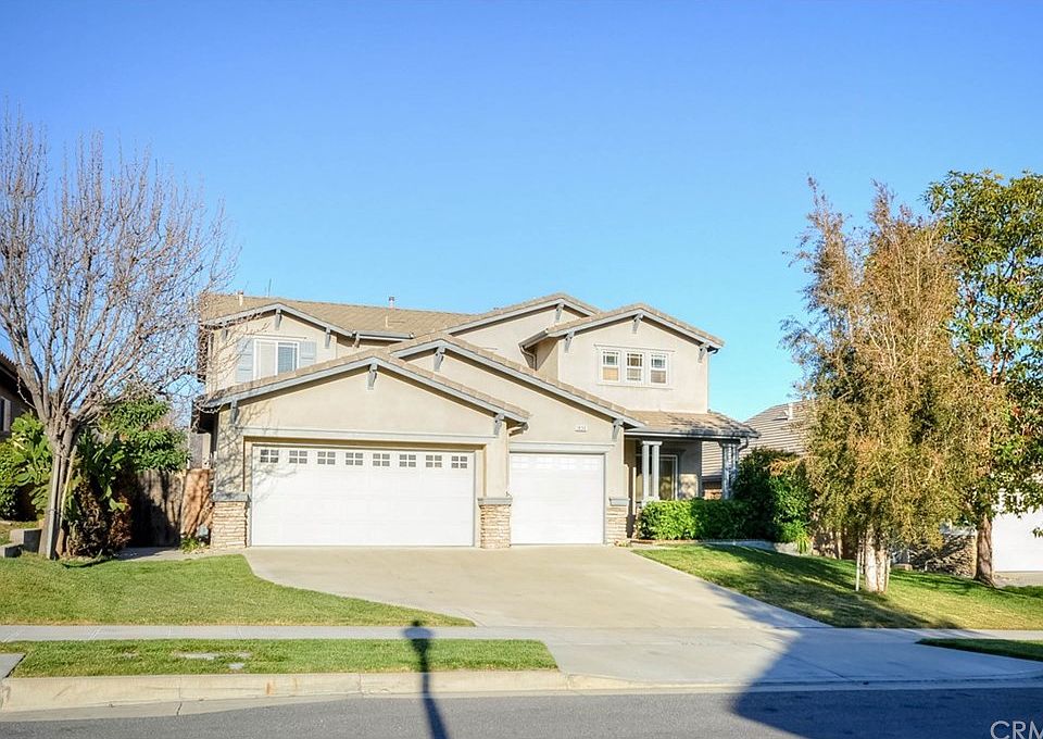 2nd image of 1836 Pinnacle Way