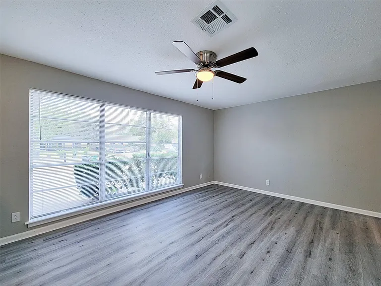 7426 Bigwood St — Photo 10