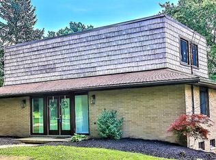 2116 Portage Line Rd, Mogadore, OH 44260