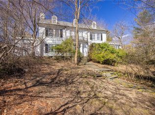 101 Warwick Rd, Yonkers, NY 10708