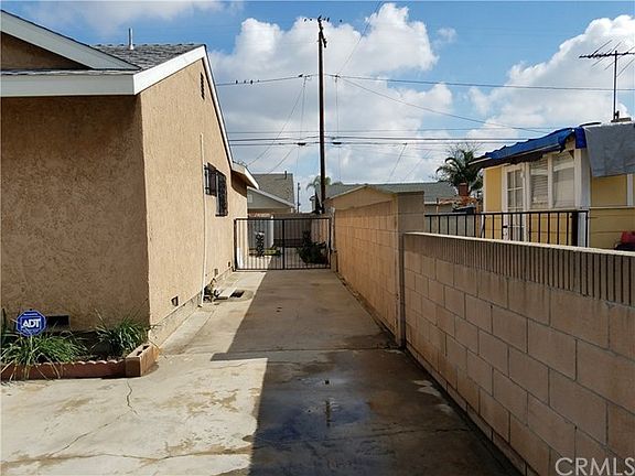 3rd image of 18018 Elaine Ave