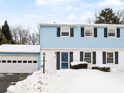 12 Queensberry Ln, Rochester, NY, 14624