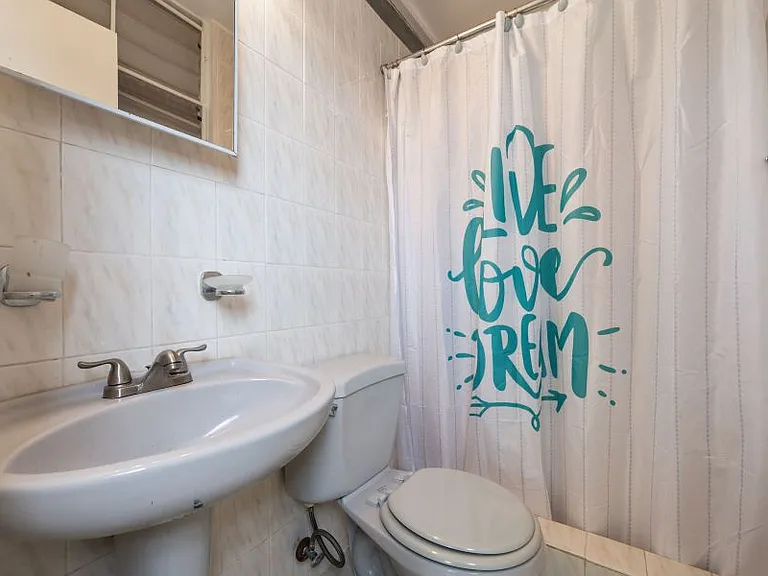 Urb Crown Hills 127 Calle Carite — Photo 29