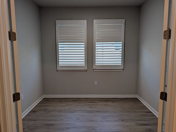5th image of 3794 Maxwell Park Dr