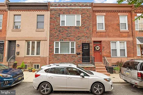 2225 S Rosewood St Photo 1