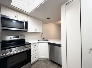 142 SE 160th Ave APT 27, Portland, OR 97233