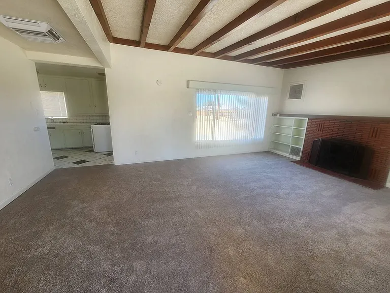 74414 Cottonwood Dr — Photo 2