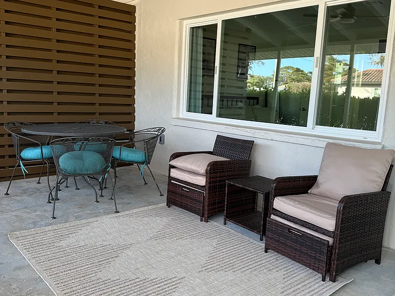 906 Harbor Dr S — Photo 12