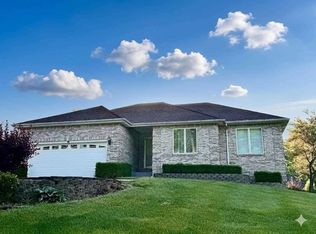 528 Meadowbrook Rd, Richmond, IN 47374