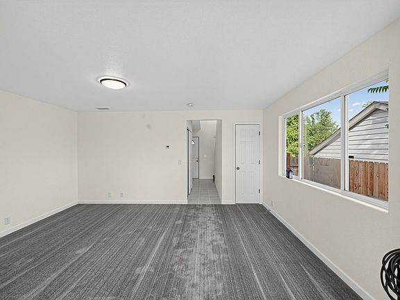 5th image of 6744 Hooker St