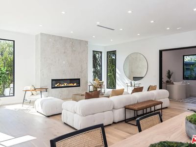 11333 Kiel St, Los Angeles, CA, 90049