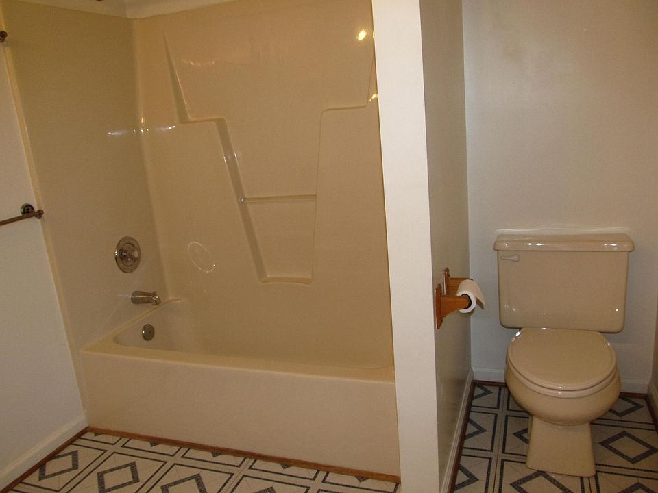 1st image of 403 Gaines Way