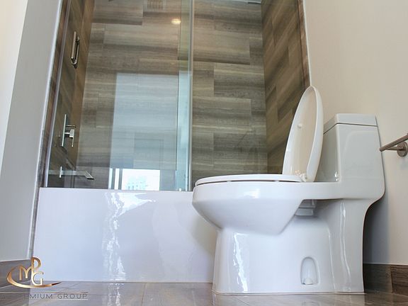 2nd image of 1300 Brickell Bay Dr APT 3107
