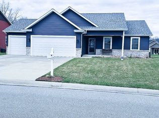 30477 Pine Bluff Dr, Elkhart, IN