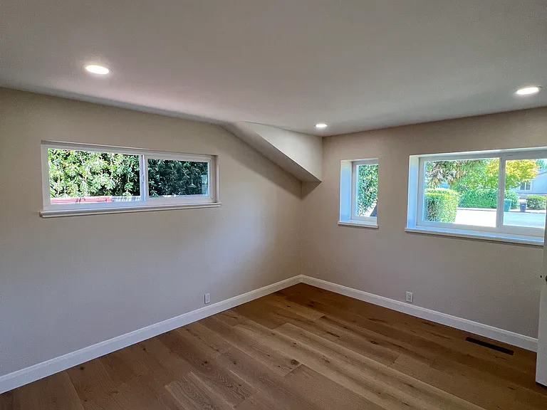 1333 Ridgeley Dr — Photo 12