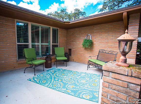 2nd image of 115 Avenida Del Sol