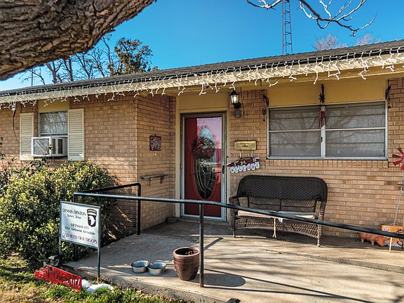 2nd image of 605 N Bowie Ave