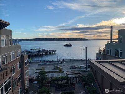 2000 Alaskan Way #342, Seattle, WA, 98121