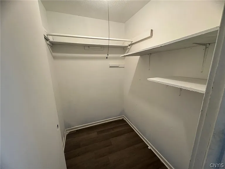 604 Court St — Photo 10