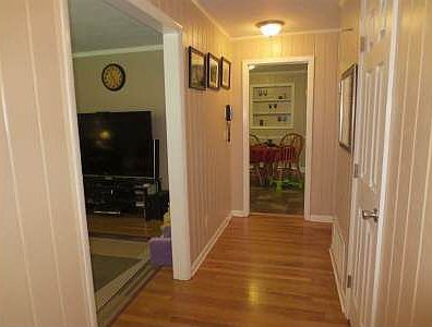 2nd image of 1193 SE Magnolia Loop