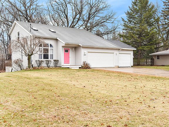 2nd image of 527 Sunnyjune Ave