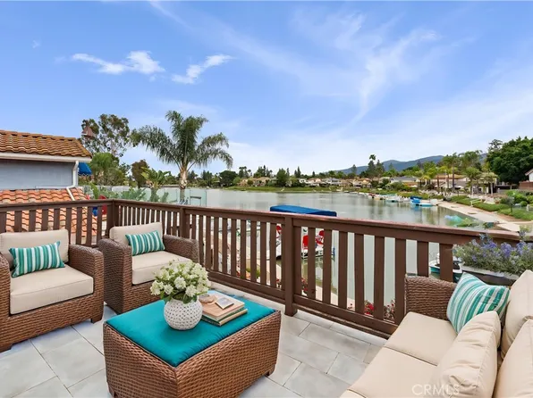 1558 Camelot Dr, Corona, CA 92882