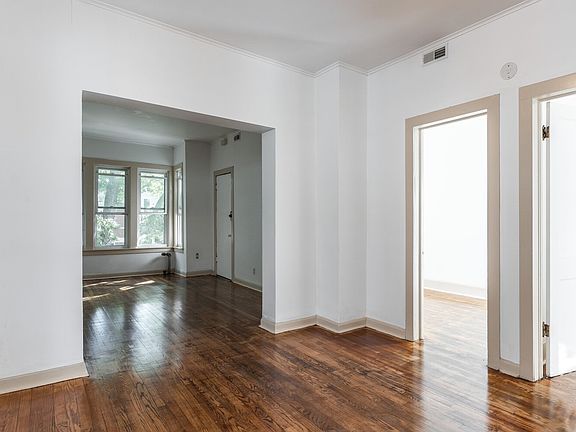 3rd image of 1644 N Mozart St #1