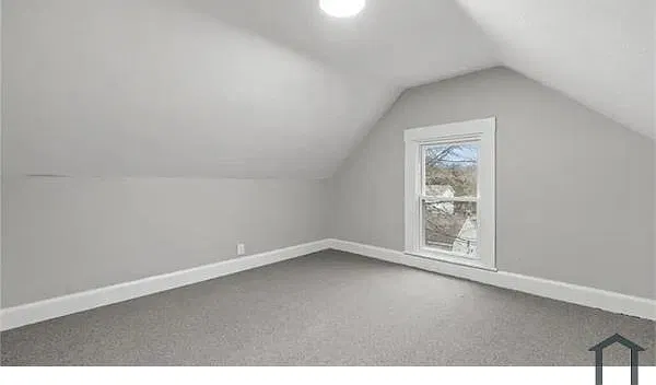 4 bed, 1300 sqft, $2,600 — Photo 4