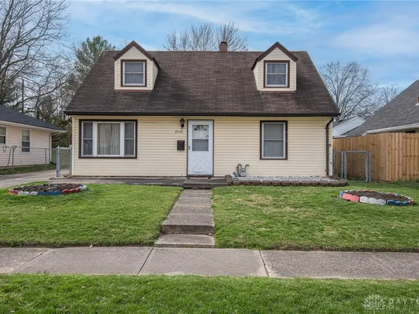 2348 Lehigh Pl, Dayton, OH 45439