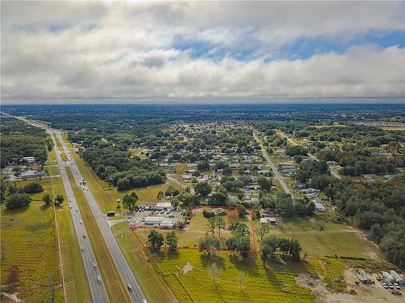 3rd image of 9498 SE 159th Ln