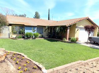 2859 Oakridge Ct, Highland, CA 92346