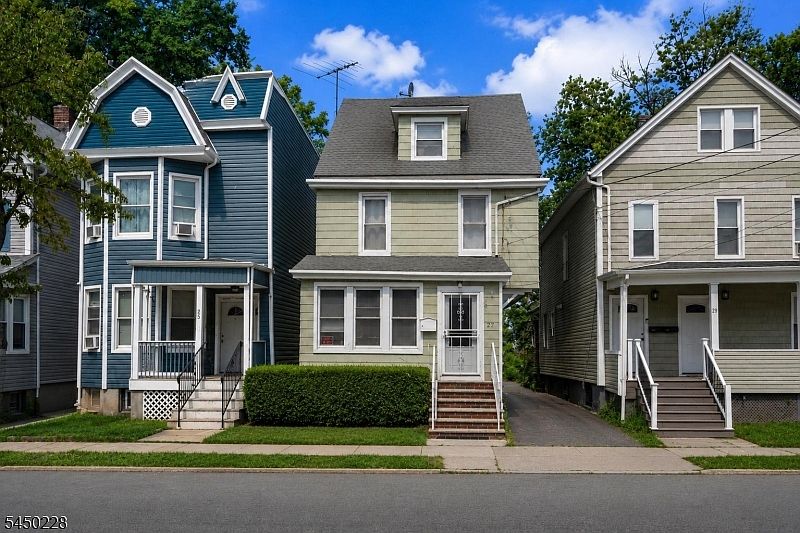 1st image of 27 Cummings St