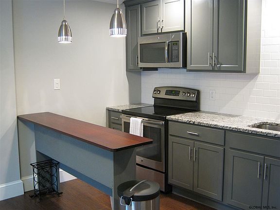 2nd image of 69 Lawrence St #2