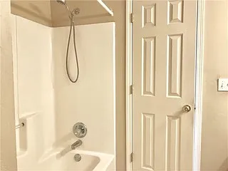 1107 Piedmont Rd N #J — Photo 11