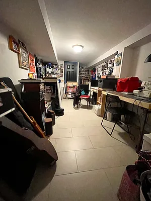 Rented by Safdie Realty Group | media 14