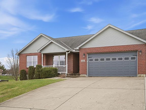 3rd image of 10584 Amity Dr