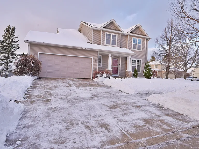 7810 Twinflower Dr — Photo 3