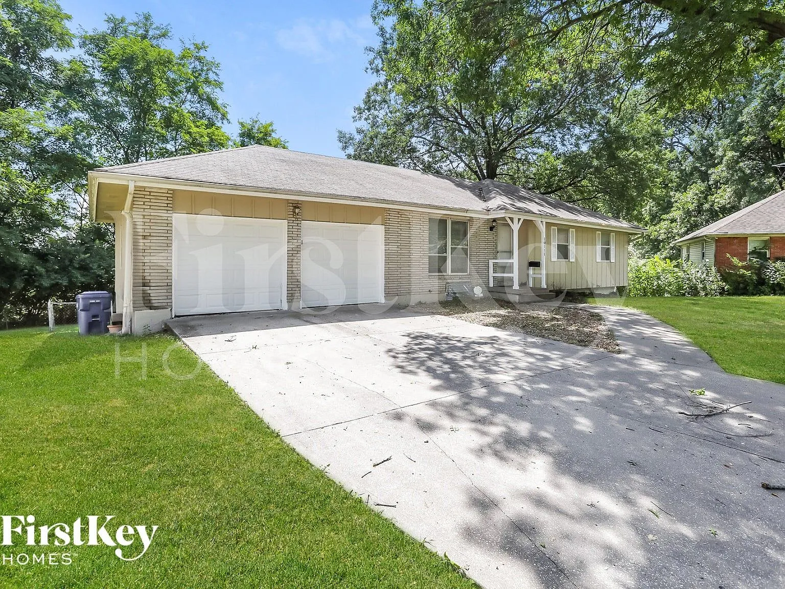 4 bed, 2.5 bath, 1052 sqft, $1,790 — Photo 2