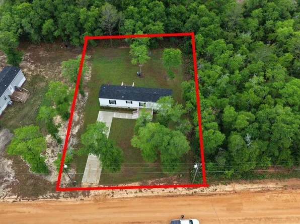 45 W Royal Palm Ave, Defuniak Springs, FL 32433